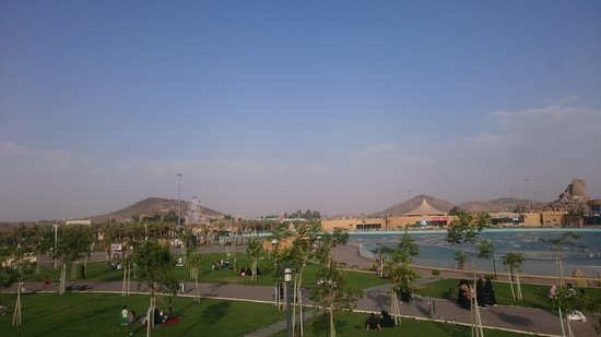 Al Rudaf Park – Rock Formations & Family Fun
